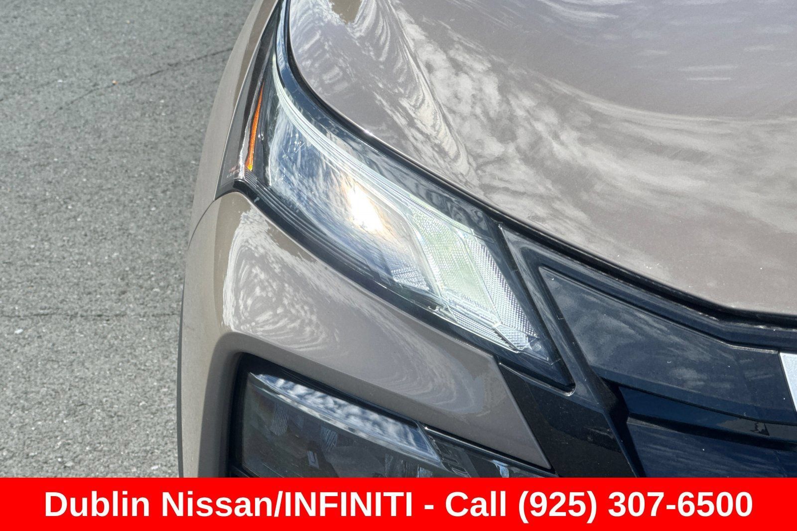 Used 2025 Nissan Rogue SV AWD/4WD image 47