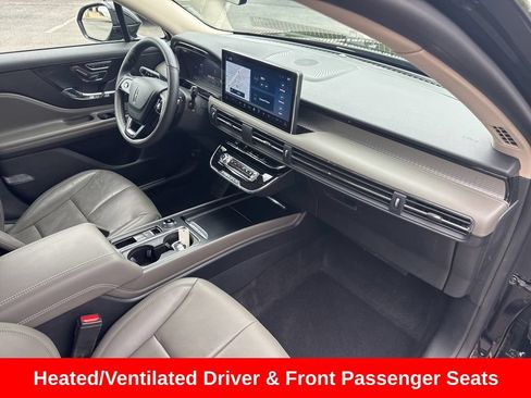 Used 2023 Lincoln Corsair AWD w/ Equipment Group 101A image 23