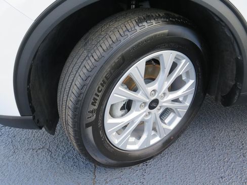 Used 2024 Ford Escape Active image 18