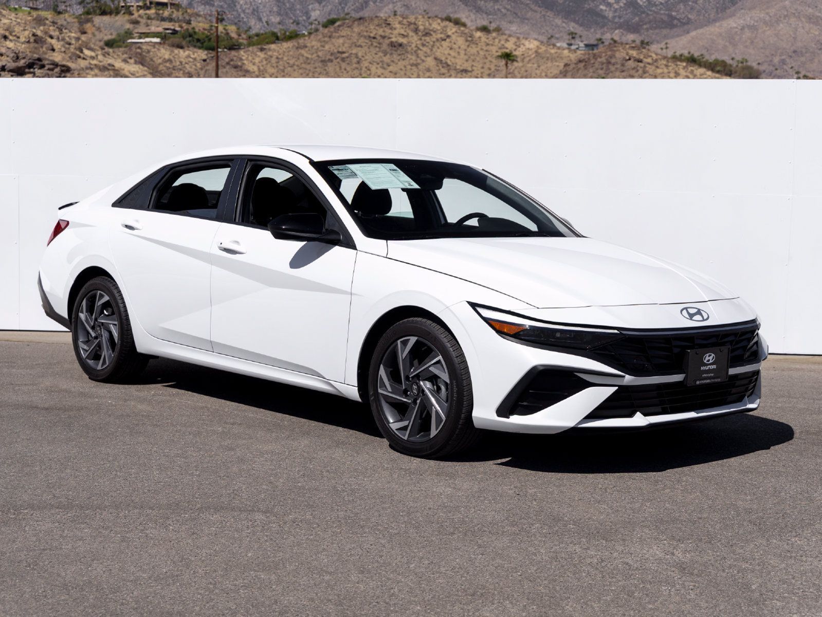 Used 2025 Hyundai Elantra Sport FWD image 8