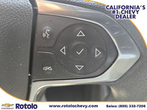 Used 2022 Chevrolet Traverse LS image 23