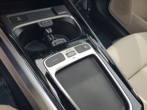 Used 2026 Mercedes-Benz GLB 250 image 31