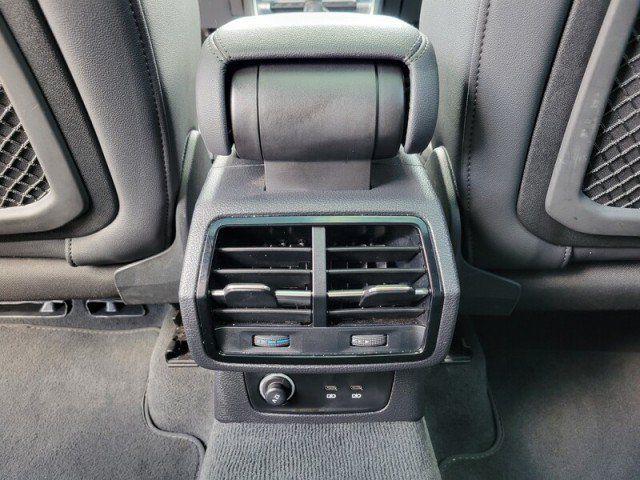 Used 2025 Audi Q3 2.0T Premium AWD/4WD image 27