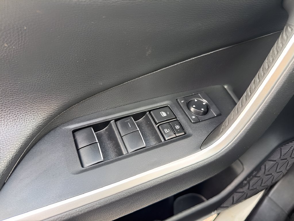 Used 2021 Toyota RAV4 Limited w/ Limited Grade Weather Package AWD/4WD image 28
