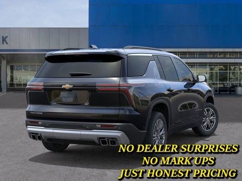 New 2026 Chevrolet Traverse LT w/ Driver Confidence Package FWD image 4