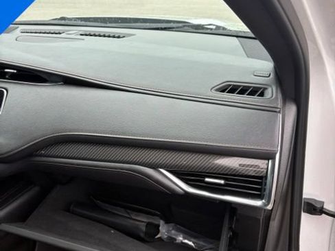 Used 2022 Cadillac XT4 Sport AWD/4WD image 31