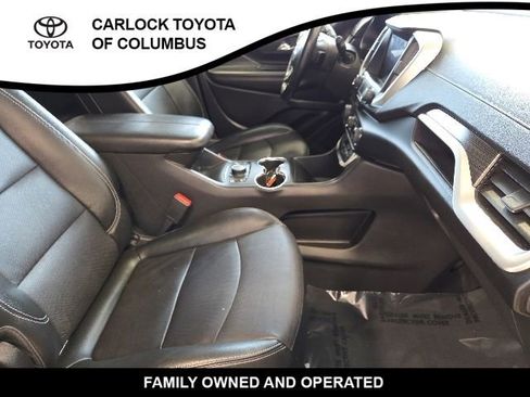 Used 2023 GMC Terrain SLT w/ LPO, Floor Liner Package AWD/4WD image 20