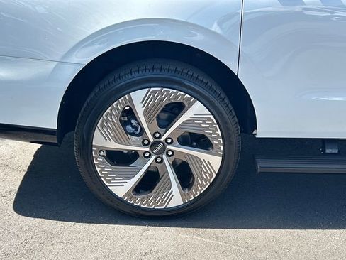 New 2026 Lincoln Navigator L Black Label image 20