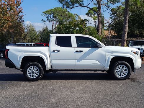 Certified 2024 Toyota Tacoma SR image 7