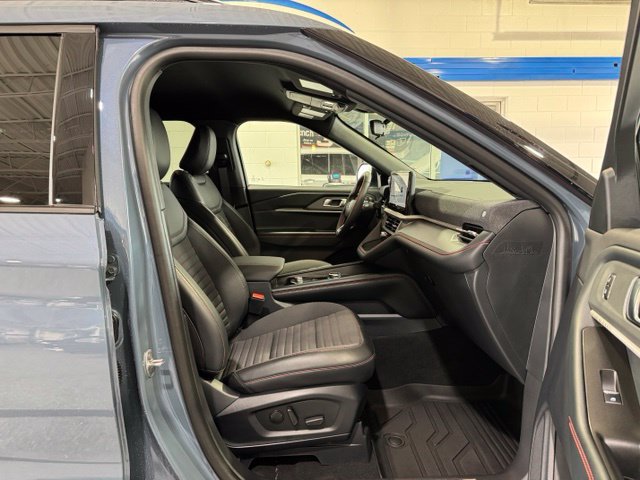 Used 2026 Ford Explorer ST-Line AWD/4WD image 13
