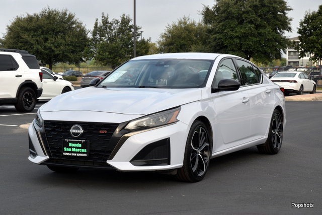 Used 2024 Nissan Altima 2.5 SR FWD image 1