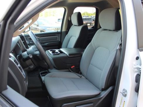 Used 2020 RAM 1500 Big Horn AWD/4WD image 12