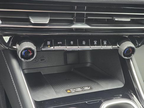 New 2026 Chevrolet Traverse LT image 16