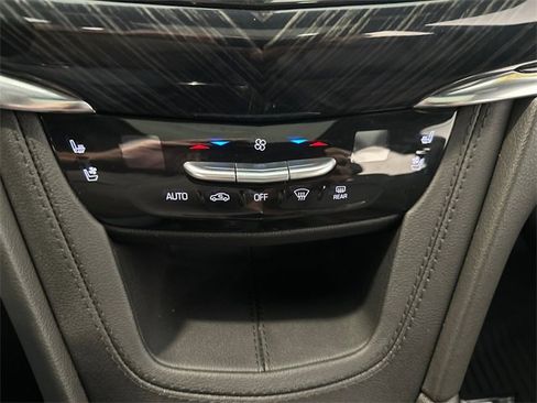 Certified 2024 Cadillac XT6 Premium Luxury image 17