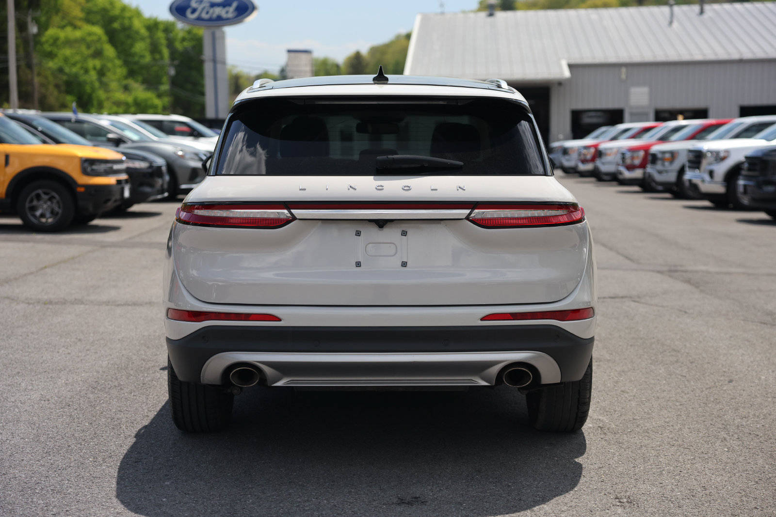Used 2022 Lincoln Corsair AWD w/ Premium Package image 6