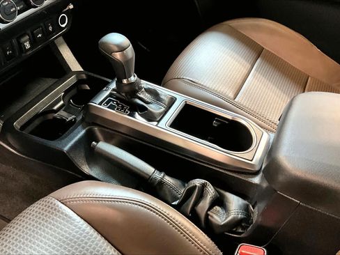 Used 2023 Toyota Tacoma Limited AWD/4WD image 16