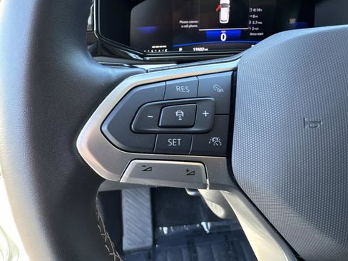 Certified 2025 Volkswagen Taos S image 31