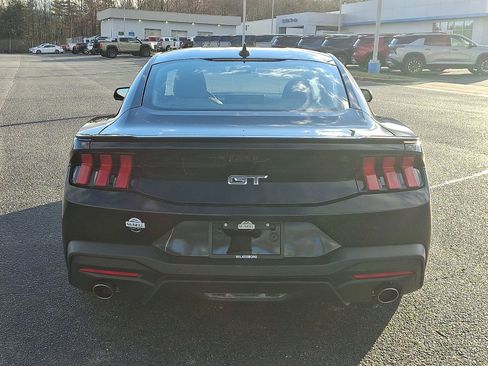 Used 2025 Ford Mustang GT image 5