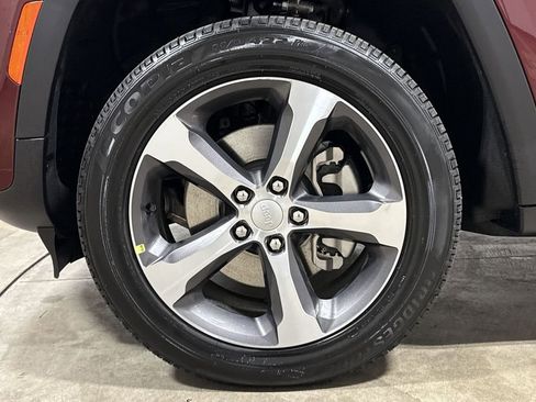 New 2026 Jeep Grand Cherokee L Limited AWD/4WD image 28