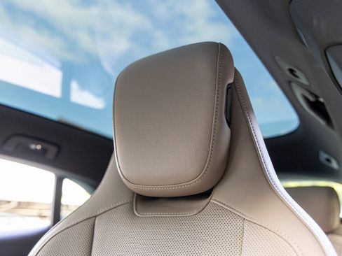 Certified 2024 Porsche Taycan 4 Cross Turismo image 27