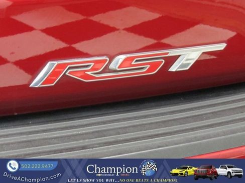 Used 2022 Chevrolet Suburban RST w/ Luxury Package RWD image 4