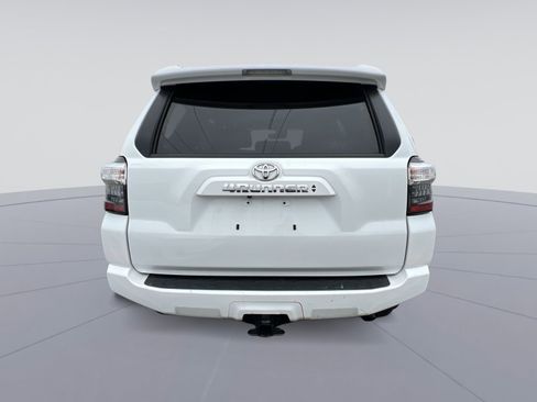 Used 2024 Toyota 4Runner SR5 Premium image 8