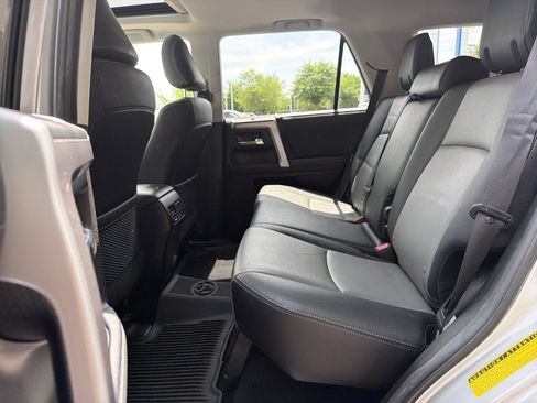Used 2024 Toyota 4Runner SR5 Premium w/ Moonroof Package RWD image 31