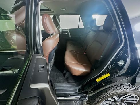 Used 2015 Toyota 4Runner Limited AWD/4WD image 27