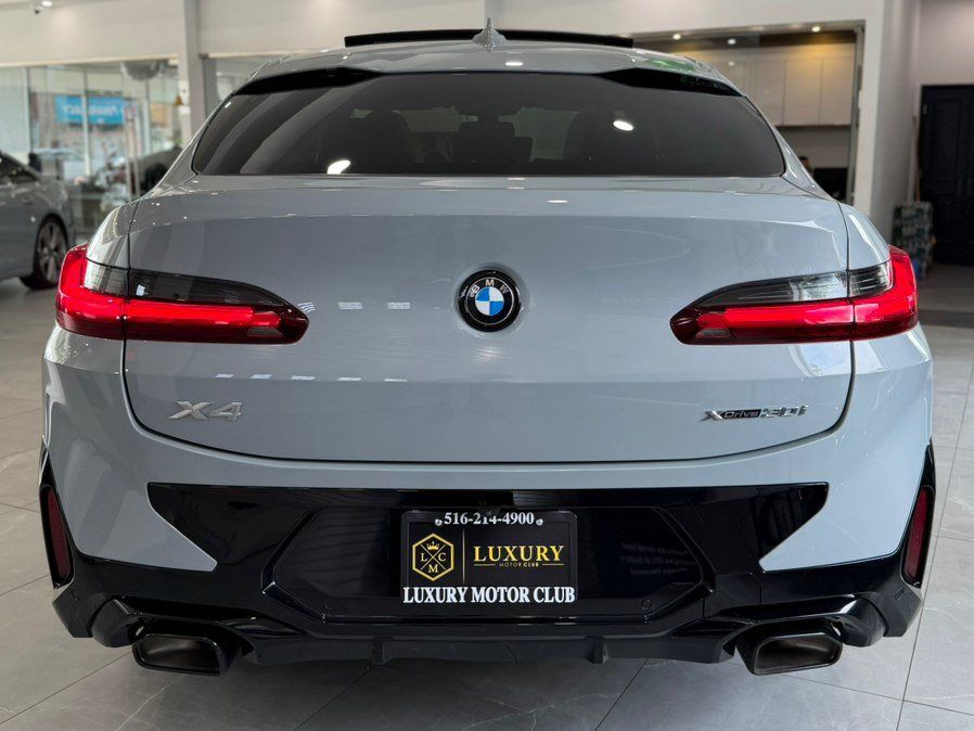 Used 2023 BMW X4 xDrive30i w/ M Sport Package AWD/4WD image 7