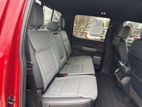 Used 2023 Ford F150 Lightning Lariat image 35