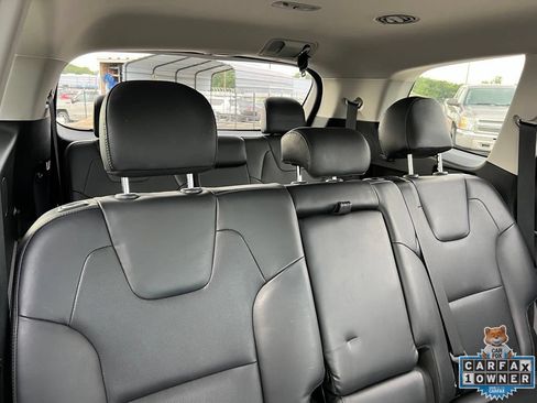 Used 2022 Kia Telluride LX AWD/4WD image 58