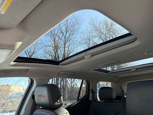 Used 2022 GMC Acadia AT4 w/ Preferred Package image 23