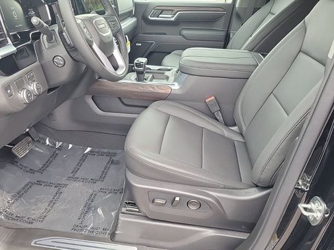 New 2026 GMC Sierra 1500 SLT w/ SLT Premium Package image 21