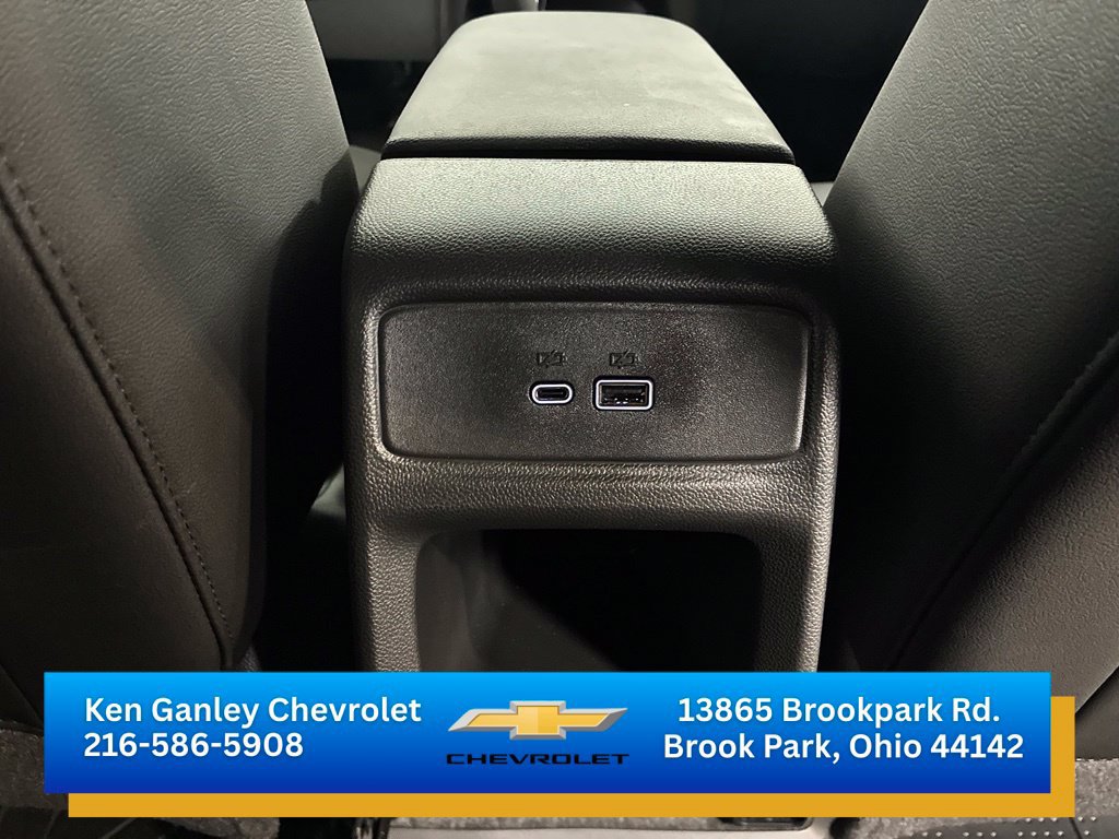 Certified 2026 Chevrolet Trax RS FWD image 19