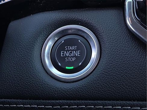 Used 2024 Chevrolet Colorado LT w/ LT Convenience Package II image 15