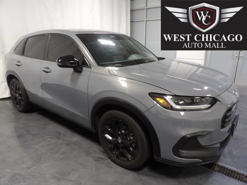 Used 2023 Honda HR-V Sport image 3