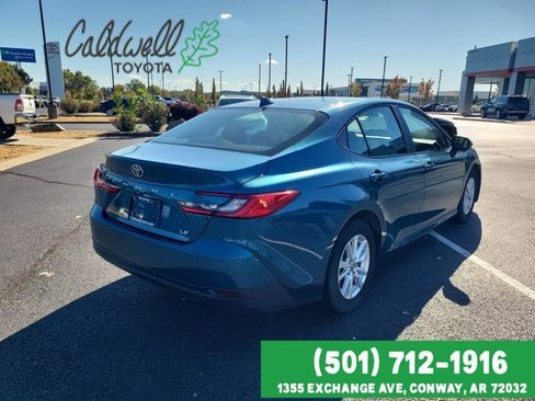 Used 2025 Toyota Camry LE image 5