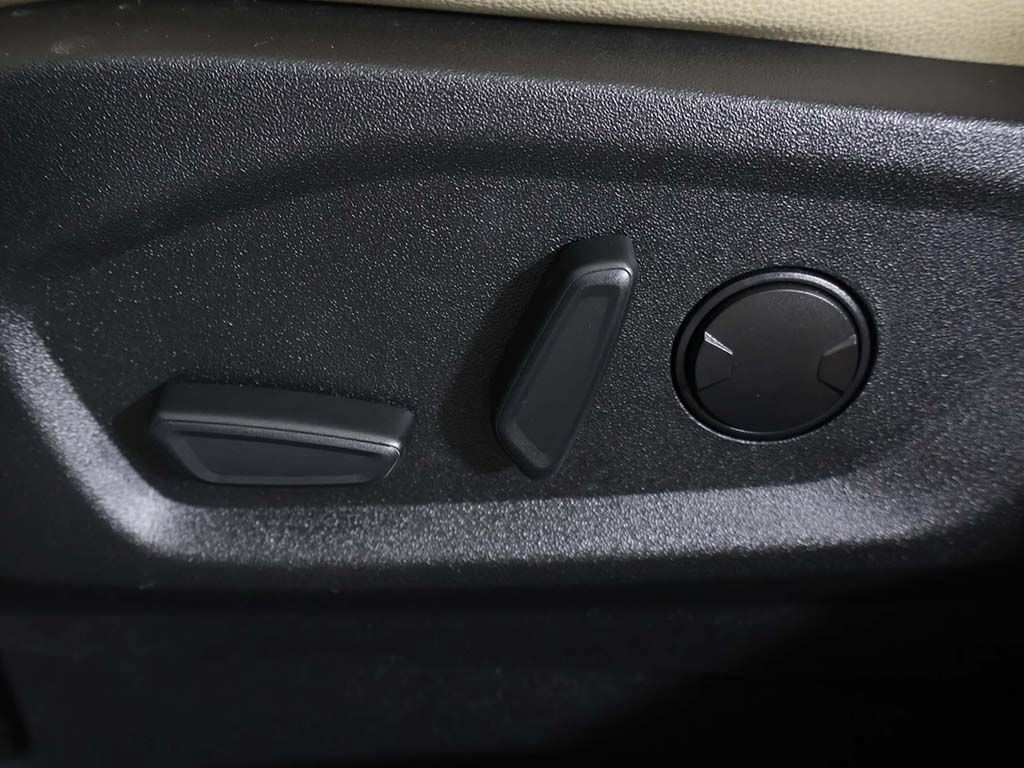 Used 2023 Ford Edge SEL w/ Convenience Package AWD/4WD image 33