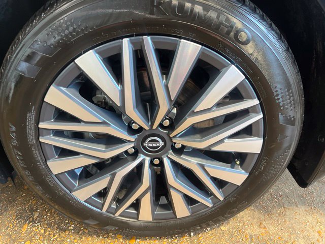 Used 2025 Nissan Altima 2.5 SV w/ SV Premium Package FWD image 21