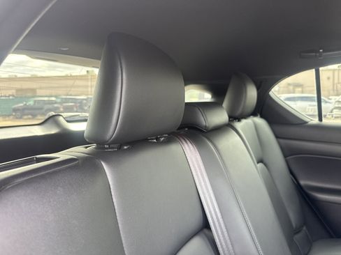 Used 2015 Lexus CT 200h image 18