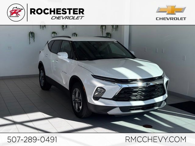 Certified 2023 Chevrolet Blazer LT AWD/4WD image 1