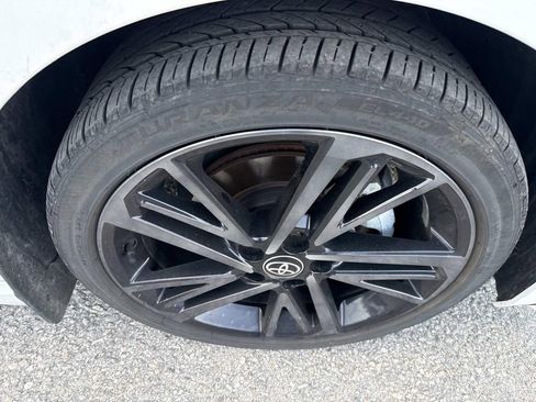 Used 2025 Toyota Camry XSE image 10