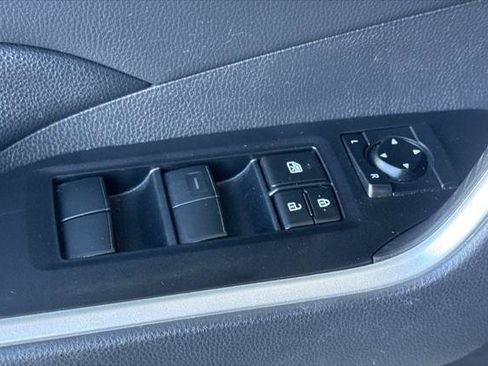 Certified 2021 Toyota RAV4 XLE AWD/4WD image 13