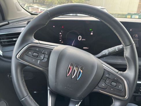 Used 2025 Buick Encore GX Preferred image 32