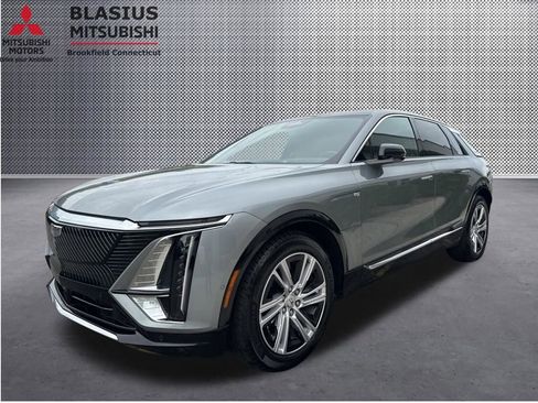 Used 2024 Cadillac Lyriq Tech w/ Driver Assist Package AWD/4WD image 21