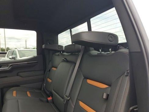 New 2026 GMC Sierra 1500 AT4 w/ Technology Package AWD/4WD image 11