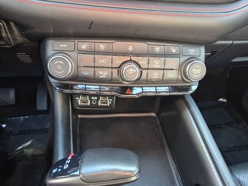 Used 2024 Dodge Durango GT image 17