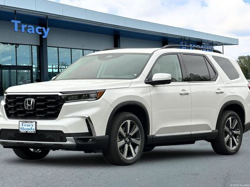 New 2025 Honda Pilot Elite image 8
