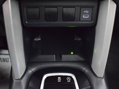 Used 2024 Toyota Corolla Cross LE image 15