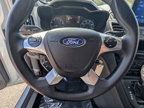 Used 2022 Ford Transit Connect XLT image 29